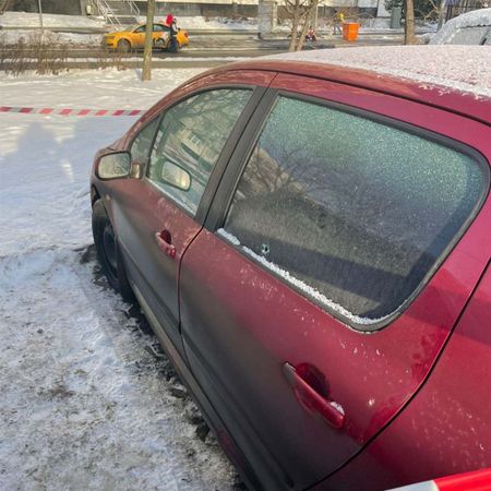В салоне машины на востоке Москвы нашли тело женщины: подробности