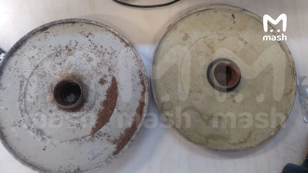 В посылке из Москвы в Ригу нашли детонаторы от немецких мин и каску солдата Третьего рейха