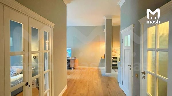 Певица Монеточка продаёт за 30 миллионов квартиру с дизайнерским ремонтом в Москве