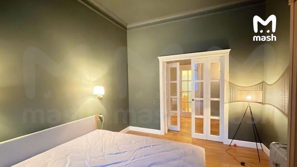 Певица Монеточка продаёт за 30 миллионов квартиру с дизайнерским ремонтом в Москве