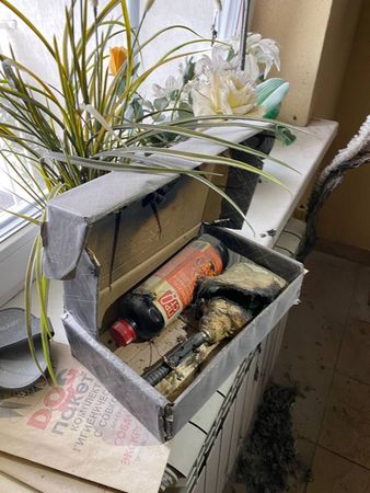 В Троицке у девушки в руках взорвалась подарочная коробка с открыткой