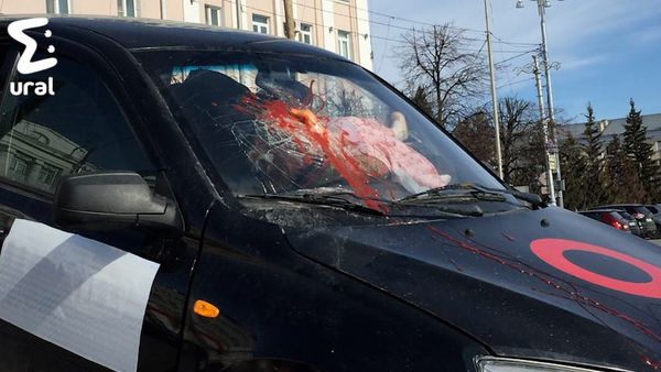 Сотрудники ГИБДД провели акцию "Сохрани самое дорогое!" в Кургане