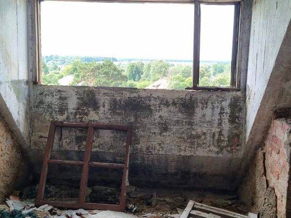 12-летний мальчик упал с четвёртого этажа заброшки в Черняховске