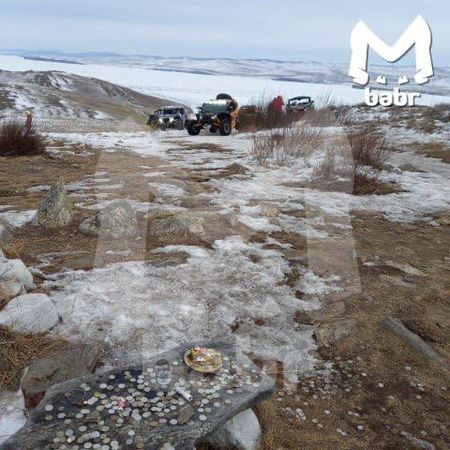 Туристы испортили буддийскую ступу Просветления на острове Огой