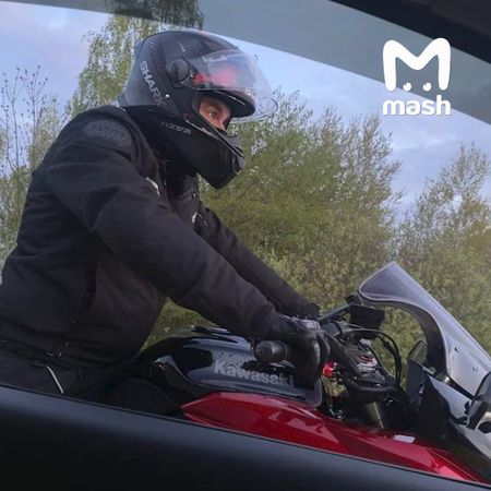 Сотрудника ДПС, получившего взятку от подозреваемого в убийстве байкера в Москве, отправили в СИЗО