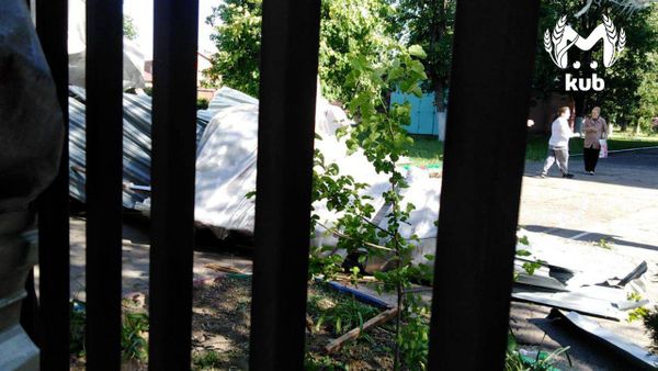Двенадцать детей пострадали после падения крыши в краснодарской школе № 29