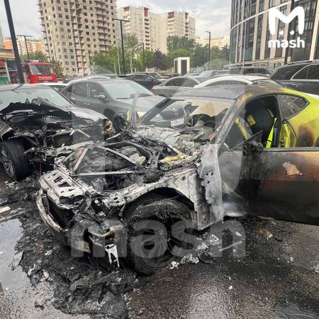 Житель ЖК на западе Москвы поджёг соседскую BMW за 12 млн рублей