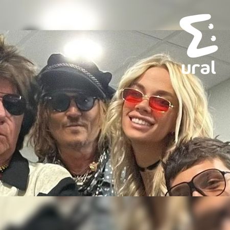 Папарацци засняли Джонни Деппа с уроженкой Екатеринбурга