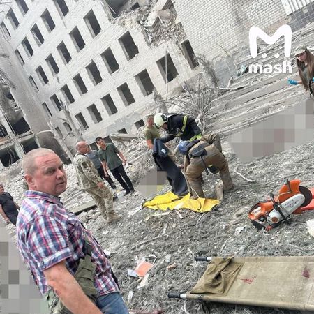 Число погибших украинских военных после прилёта "Искандеров" в Полтаве увеличилось