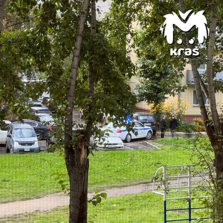 В Красноярске в районе школы №66 на улице Аэровокзальной произошла стрельба
