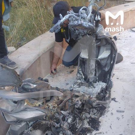 В Ливане и Сирии стали массово взрываться рации и радиоприёмники: фото, видео