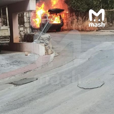 В Ливане и Сирии стали массово взрываться рации и радиоприёмники: фото, видео