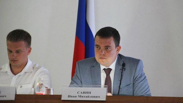 Обыски проходят у бывшего замглавы Сочи Олега Бурлёва и главы Хостинского района Ивана Савина