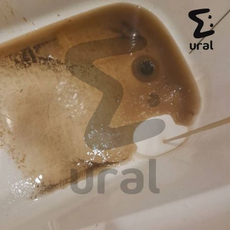 Жителям Первоуральска дали кофейную гущу вместо чистой воды