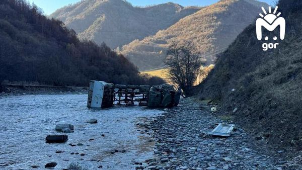 Грузовик сорвался с обрыва в Дагестане