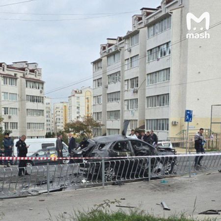 Стала известна личность погибшего при взрыве машины в Севастополе