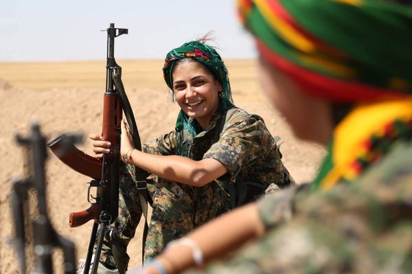 Как устроены Отряды женской самообороны (YPJ) в Курдистане