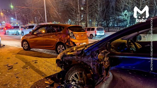 Массовая авария с участием пяти машин в Иркутске