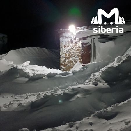 Сугробы высотой до второго этажа навалило в Хакасии
