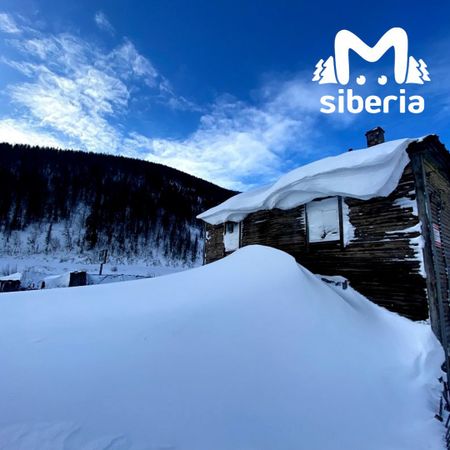 Сугробы высотой до второго этажа навалило в Хакасии