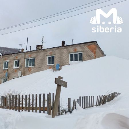Сугробы высотой до второго этажа навалило в Хакасии