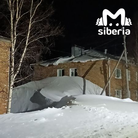 Сугробы высотой до второго этажа навалило в Хакасии