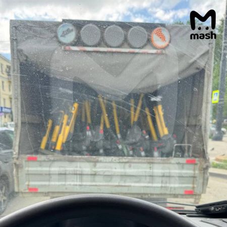 https://static.mash.ru/unsafe/rs:fit:600:450/czM6Ly9tYXNoL2ltYWdlLzIwMjUtMDUtMTUvZGRkMmI0MDQtOWQ3Ny00MWZiLWJhZjgtM2Y1YWIwZGU4YmRhLmpwZWc