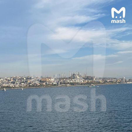 Больше 600 туристов из России оказались заблокированы на круизном лайнере у берегов Турции