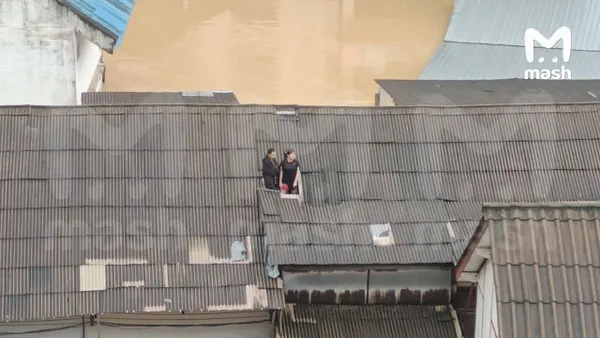 Турист из Новосибирска оказался пленником затопленного отеля в Таиланде