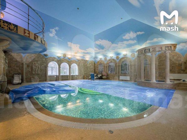 Певица Светлана Лобода подняла цену на дворец в Подмосковье, который не может продать с 2023 года