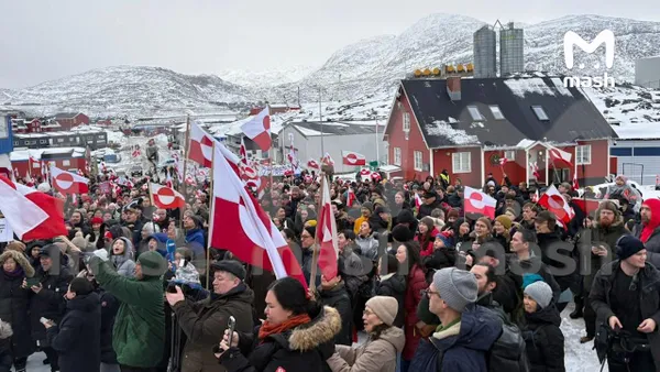 Российские эмигранты и 6 тысяч жителей Гренландии вышли на демонстрации против Трампа