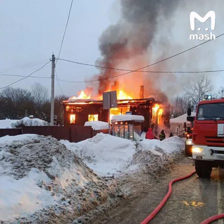 В Серпухове в пожаре в частном доме погибли два человека