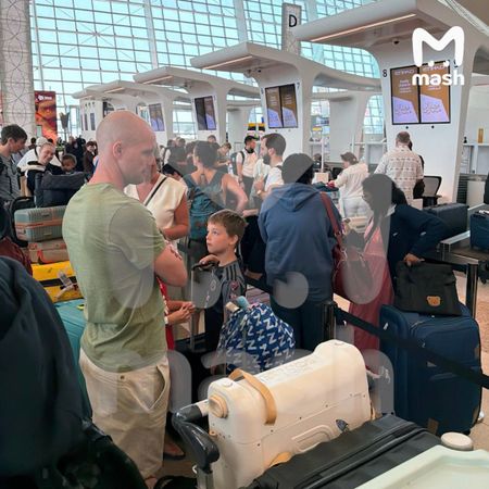 Пассажиры на первый рейс Абу-Даби – Москва авиакомпании Etihad Airways прошли регистрацию