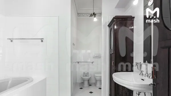 Уехавшая из России экс-телеведущая Ольга Шелест продала квартиру в центре Москвы за 107 млн рублей