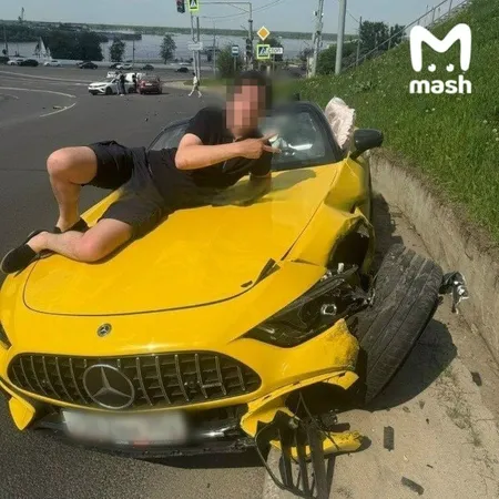Пьяный сын миллионера на кабриолете устроил массовую аварию в центре Нижнего Новгорода