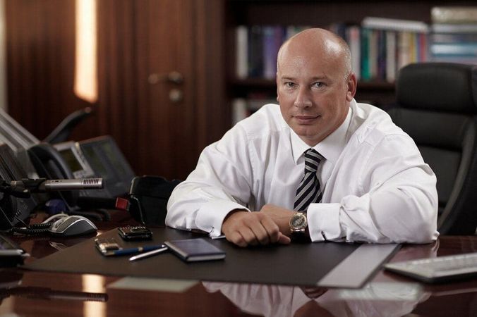 Миллиардер из списка Forbes не смог засудить Google за упоминание его связей с Солнцевской ОПГ.