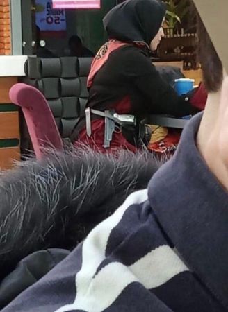 На братьев надейся, сама на плошай.