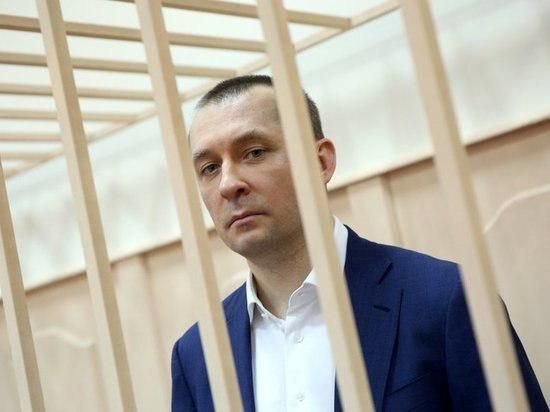 Банкирша Дмитрия Захарченко сбежала из России.