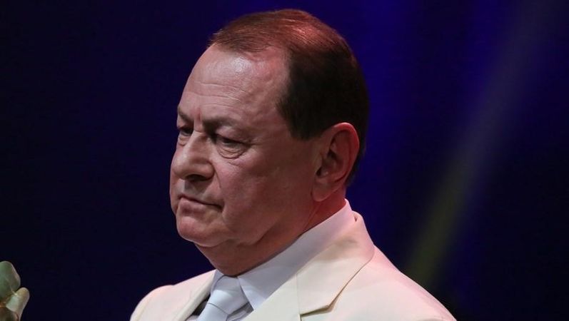 Директор "Ленкома" Марк Варшавер, он же Станиславский, утверждает, что с ним всё хорошо и волноваться не стоит.