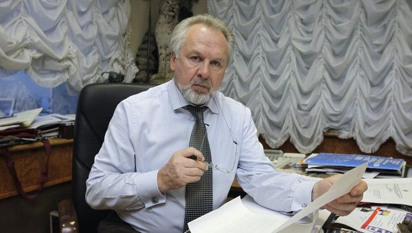 И ещё про то, какой хороший парень (нет) Павел Гусев. Осенью МК из-за давления покинула его 72-летняя экс-тёща. Она 40 лет работала в издании начальником библиотечно-архивной сводки — больше, чем сам Гусев.