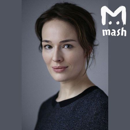 Актриса Екатерина Маликова (“Ночной дозор” и “Бой с тенью”) заявила в полицию на своего бывшего. Он у неё — главный исполнительный директор холдинга Связной/Евросеть Александр Малис.