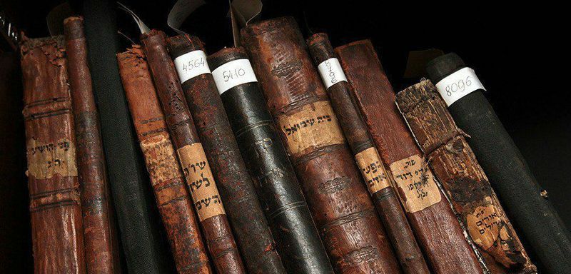 Преступный синдикат Манашировых мешал найти потерянные книги из Библиотеки Шнеерсона.