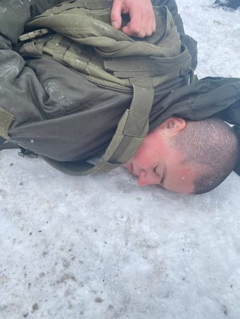 Солдат Артем Рябчук, расстрелявший сослуживцев в Днепре, задержан. Оружие было при нём.