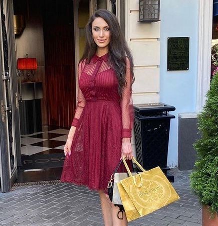 Тело экстрасенса Анны Амбарцумян обнаружили в московском отеле "Петр 1".