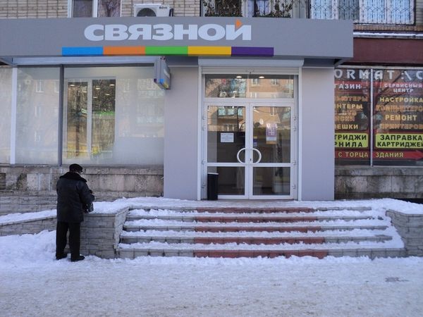 В Новой Москве в магазине «Связной» устроили стрельбу из автомата.