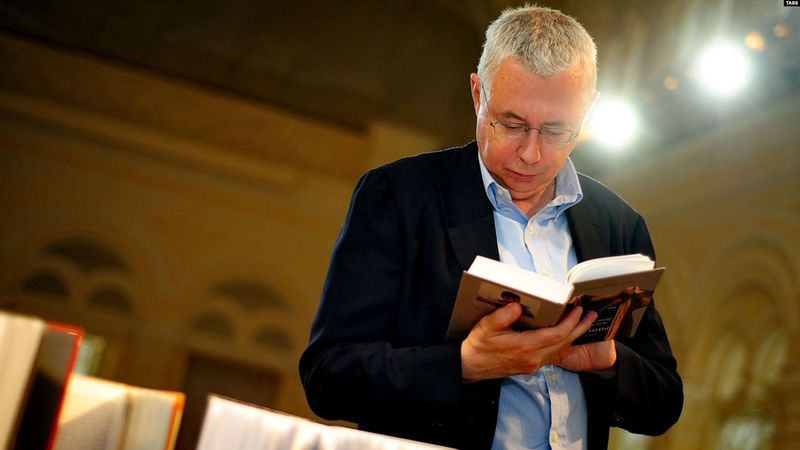 Сегодня в Испании умер легендарный медиаменеджер Игорь Малашенко — один из создателей того самого НТВ, мозг предвыборной кампании 1996 года, когда Ельцин был вновь избран президентом России.