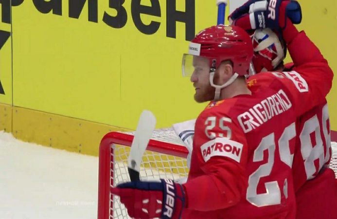Победа, пацаны! Наша сборная по хоккею обыграла США в ¼ чемпионата мира со счетом 4:3. Красная машина была хороша, красная машина идет дальше.