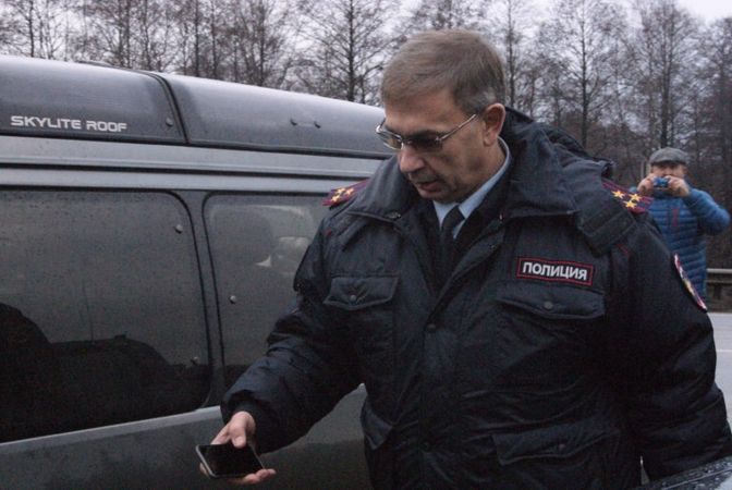 ОПГ, ОПГ, это радость для всех, и для нас с вами тоже. Задержан глава полиции Чехова — силовики думают, что он вместе с друзяшками крышевал городскую оргпрестпуность.