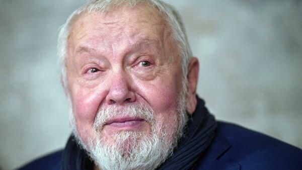 Режиссёр Сергей Соловьёв попал в больницу после того, как приставы арестовали его счета. Из-за долга в 36 миллионов.