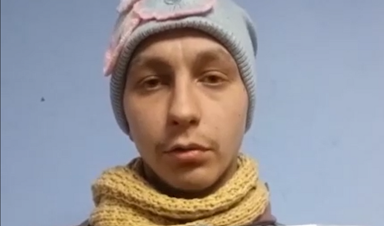 Боец ВСУ пытался сбежать из Мариуполя, переодевшись в женскую одежду
